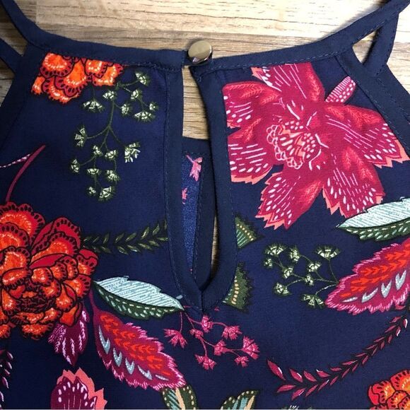 Papermoon women’s blue floral top with tear drop openings at neck line size S - Picture 5 of 6